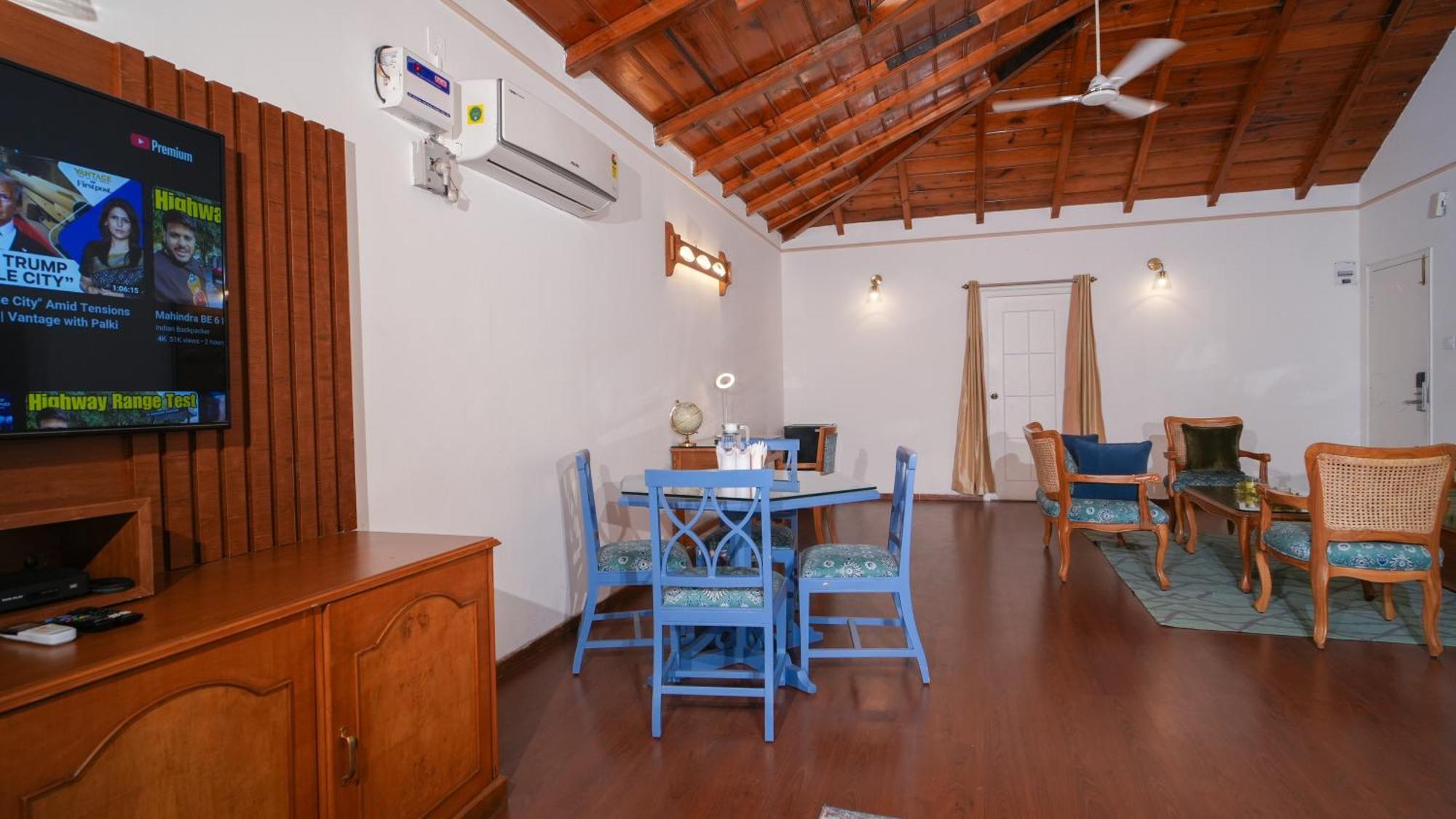 Neelesh Inn- A Luxury Lake View Hotel- 20 Kms From Nainital Bhīm Tāl Buitenkant foto