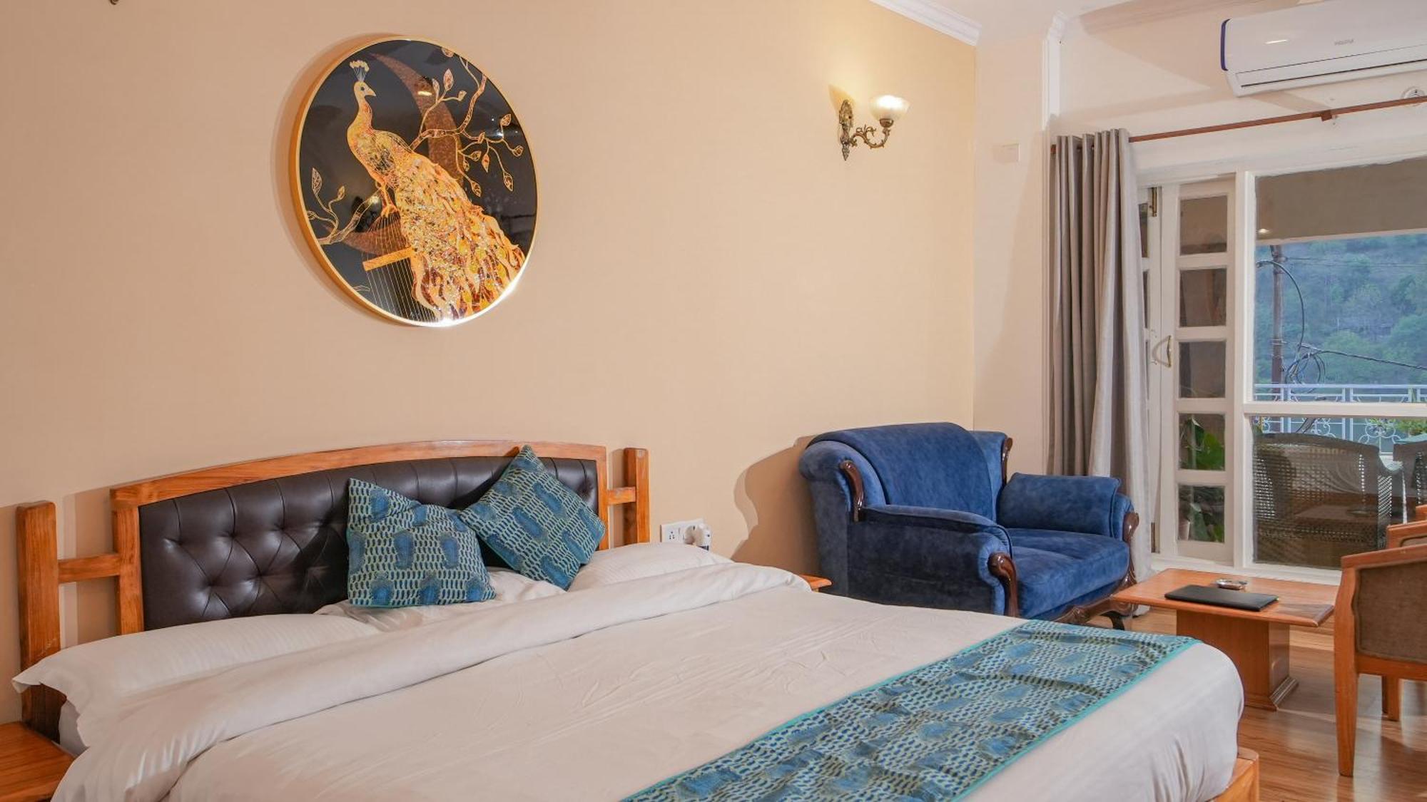 Neelesh Inn- A Luxury Lake View Hotel- 20 Kms From Nainital Bhīm Tāl Buitenkant foto
