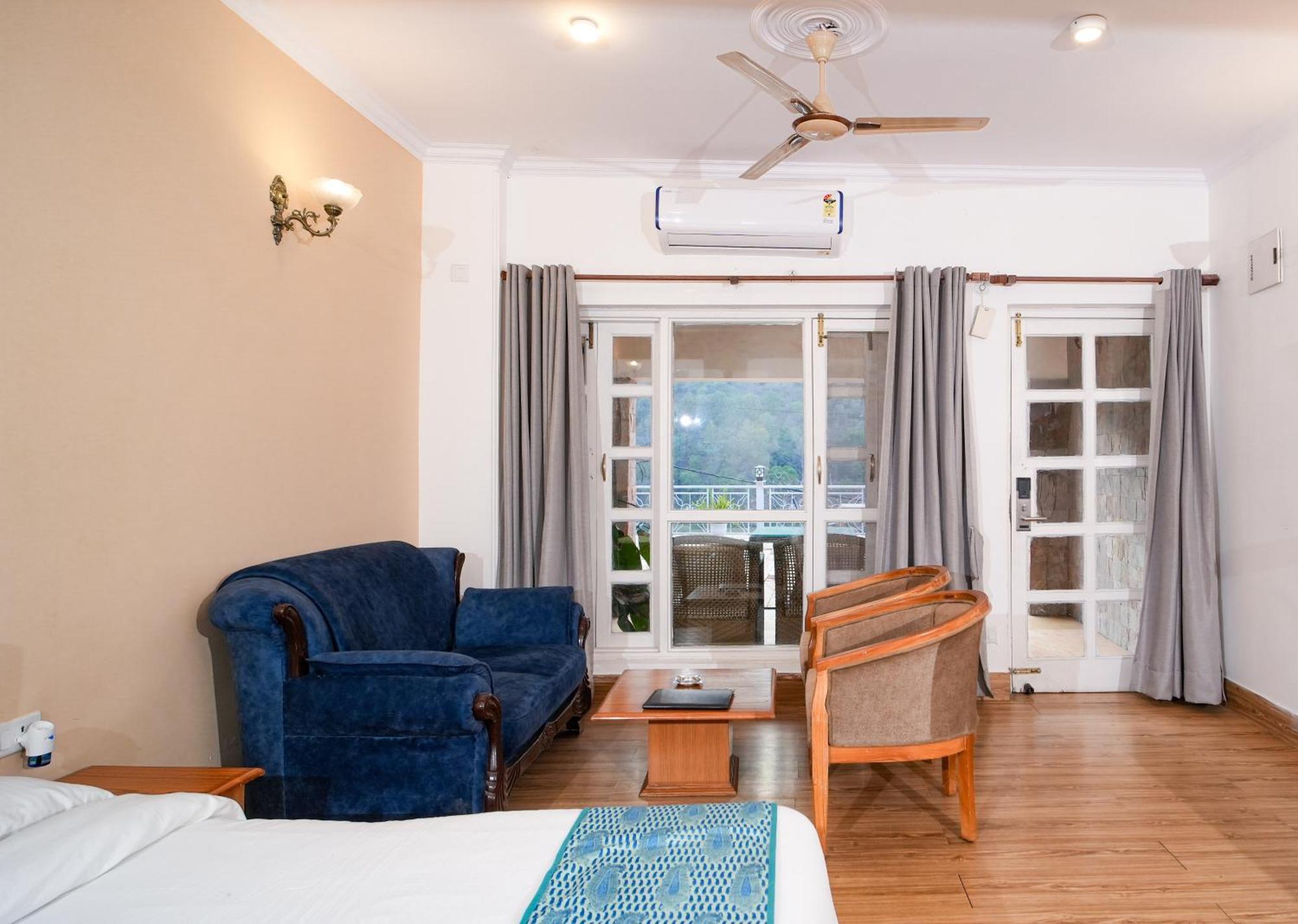 Neelesh Inn- A Luxury Lake View Hotel- 20 Kms From Nainital Bhīm Tāl Buitenkant foto