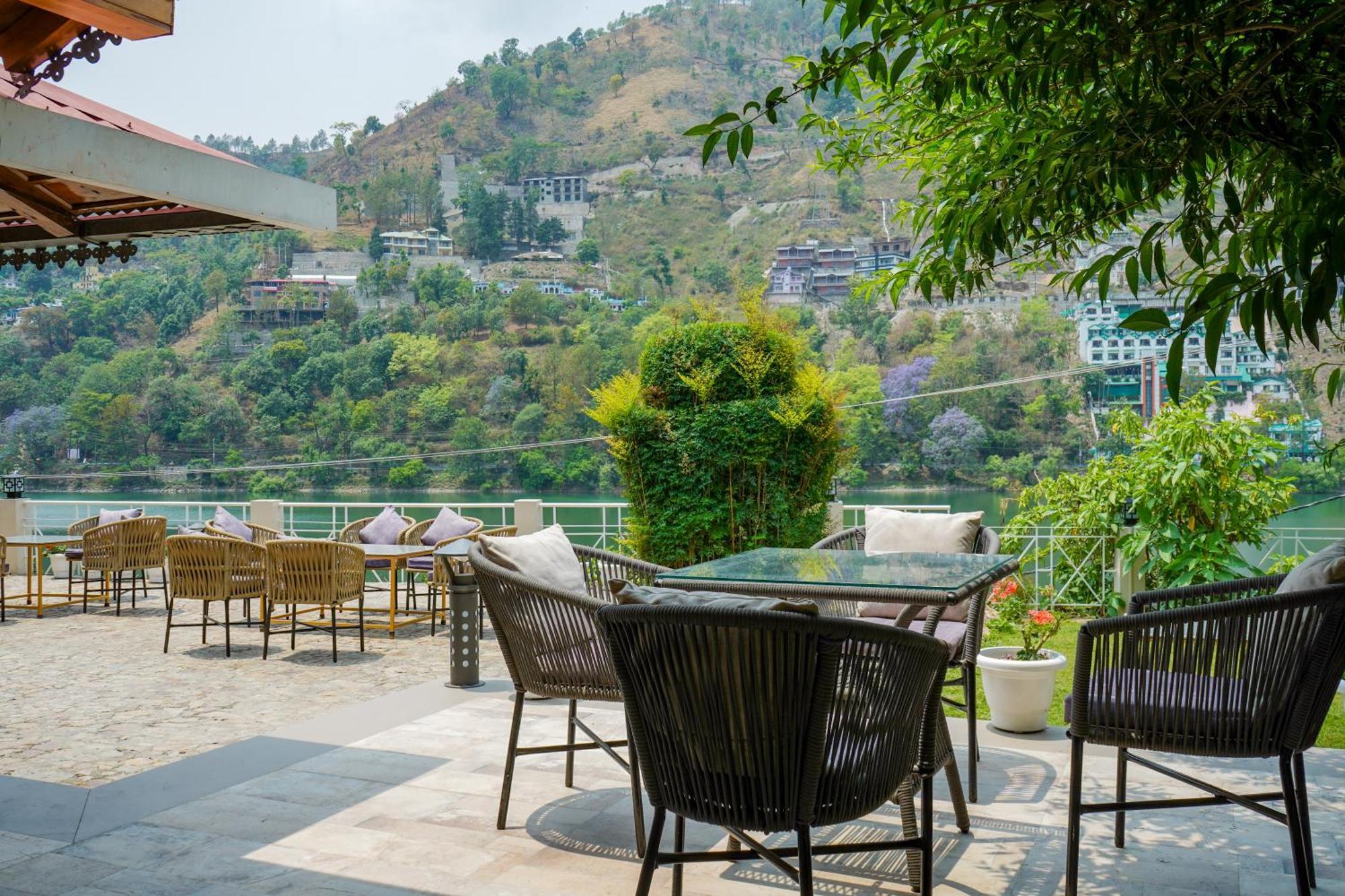 Neelesh Inn- A Luxury Lake View Hotel- 20 Kms From Nainital Bhīm Tāl Buitenkant foto